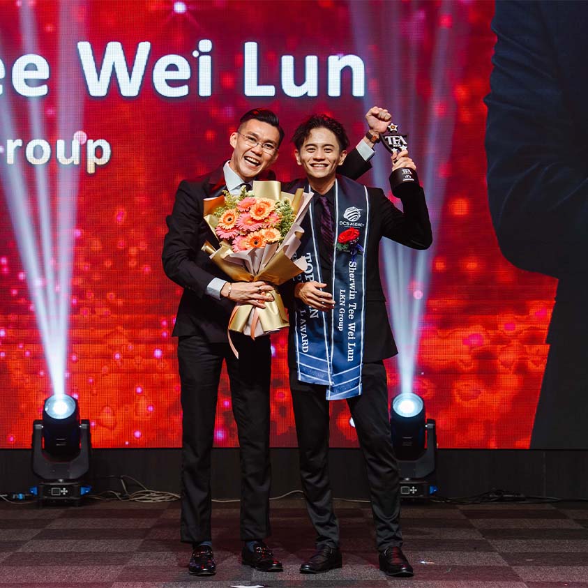 The Presidential Award - Top 10Sherwin Tee